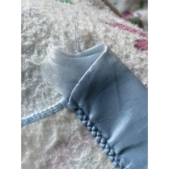 Vintage Barney Baby Blanket 59 X 42 Polyester Blend Satin Trim - Picture 11 of 11